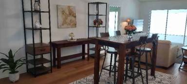 Main picture of 625 W Lake Jasmine Cir