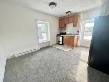 Main picture of 1128 Main St