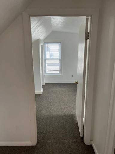 Main picture of 396 East St