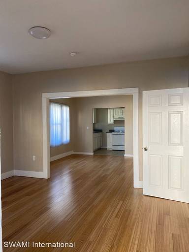 Main picture of 1462 W 35th St