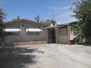 Main picture of 3020 Roseville Way