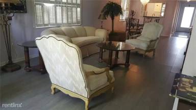 Main picture of 2860 SW 22nd Ave