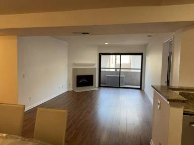 Main picture of 8300 Manitoba St