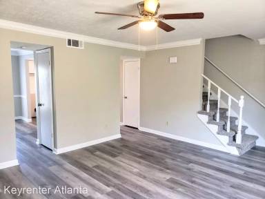 Main picture of 3011 Spruce Cir