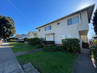 Main picture of 547 Grand Ave