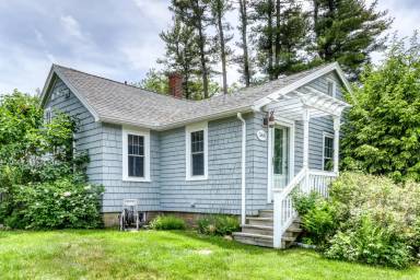 Main picture of 368 Sanford Rd