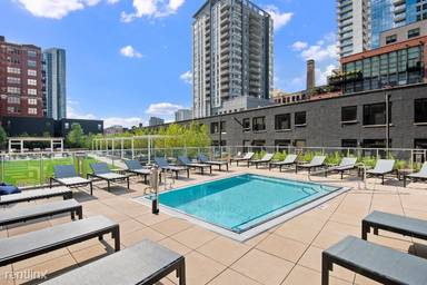 Main picture of 310 W Illinois St