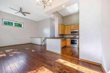 Main picture of 10696 Ironwood Ct