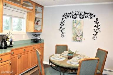 Main picture of 160 Grand Larry St