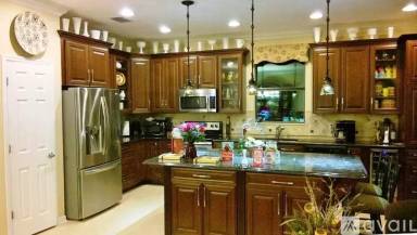 Main picture of 5825 95th Ave N