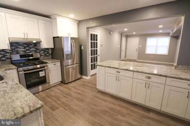 Main picture of 1719 Ridge Ave