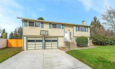 Main picture of 4702 E Maple Lane Cir NW
