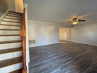Main picture of 179 Colony Rd