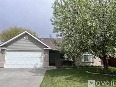 Main picture of 1376 Ashley Dr