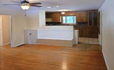 Main picture of 3118 10th Ave