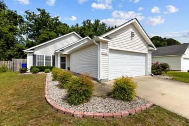 Main picture of 1302 Wyngate Dr