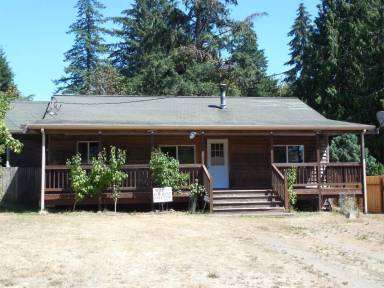 Main picture of 1752 Stewart St