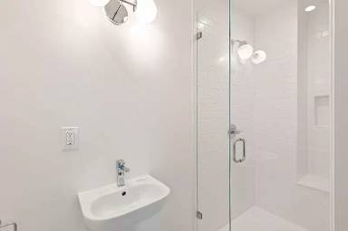 Main picture of 126 S Canada St