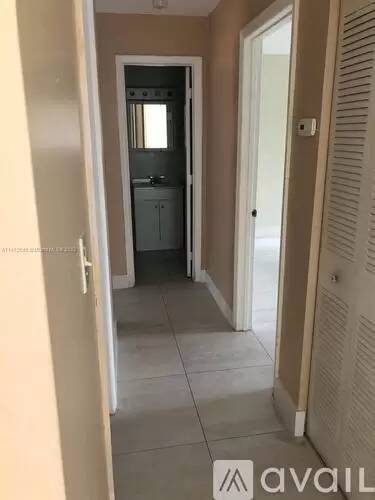 Main picture of 605 SW 93rd Ct