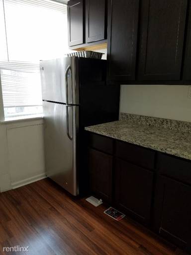 Main picture of 3749 W Sunnyside Ave