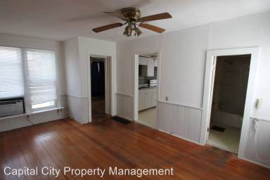 Main picture of 106 2nd St NW