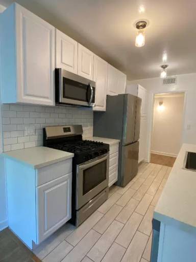 Main picture of 2038 S Bentley Ave