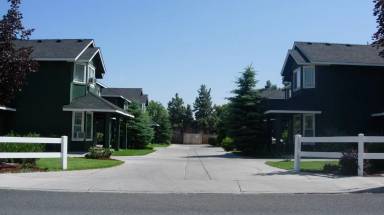 Main picture of 2240 SW Umatilla Ave