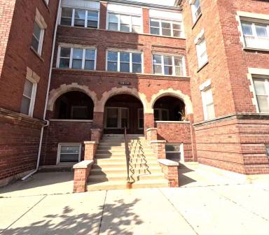 Main picture of 5808 N Winthrop Ave