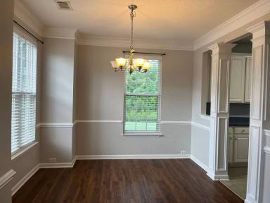 Main picture of 127 Cirrus Ct