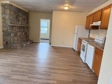 Main picture of 1858 Park St