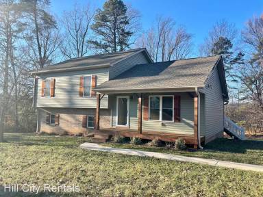 Main picture of 691 Suburban Rd