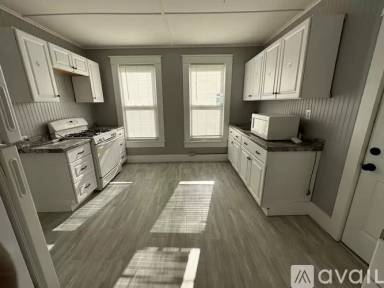 Main picture of 569 5th Ave