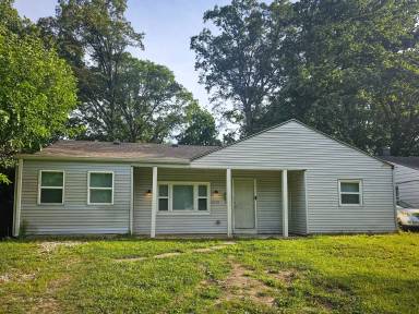 Main picture of 6220 E 24th St