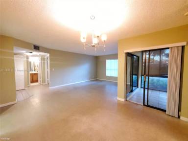 Main picture of 3859 Cocoplum Cir