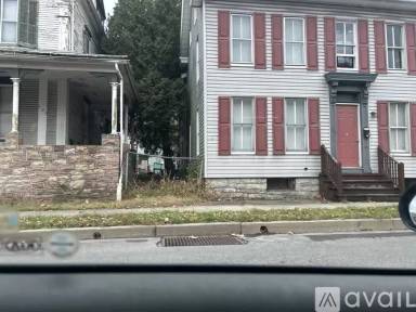 Main picture of 607 Chestnut St