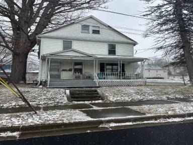 Main picture of 27 Duane Ave