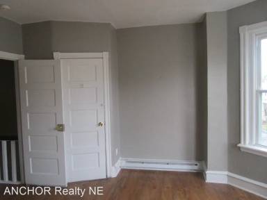 Main picture of 226 W Albanus St