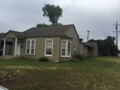 Main picture of 2323 25th St