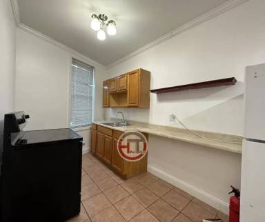Main picture of 2971 Coddington Ave