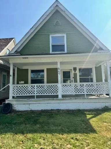 Main picture of 647 Prentice Ave