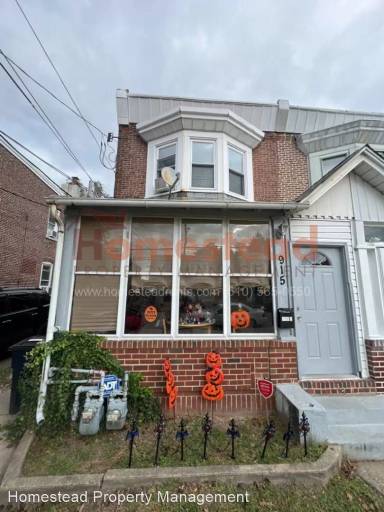 Main picture of 915 Saville Ave