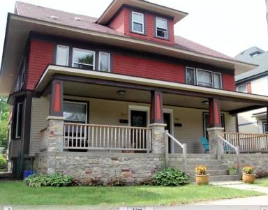 Main picture of 345 Richard Ter SE