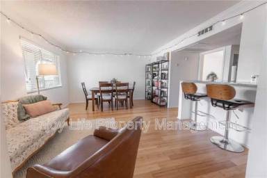 Main picture of 123 Blue Point Way
