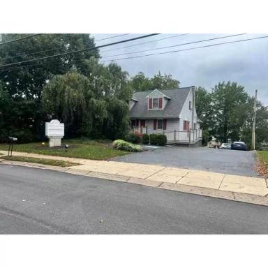 Main picture of 3536 Rhoads Ave