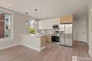Main picture of 211 Green St