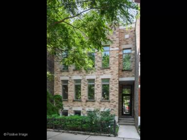 Main picture of 842 N Wolcott Ave