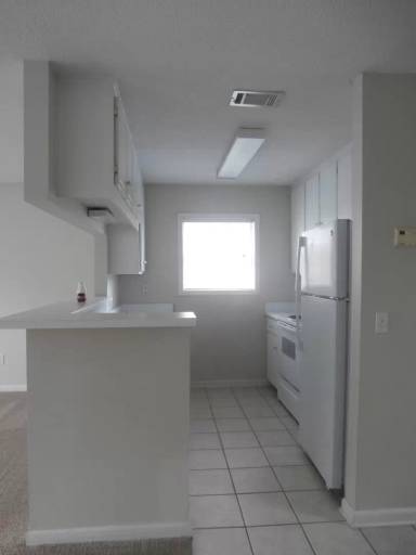 Main picture of 101 S Springview Dr