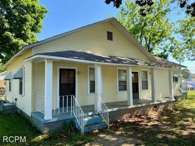 Main picture of 3213 Bradley St SW