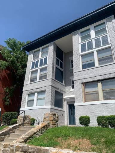 Main picture of 4111 Walnut St