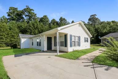 Main picture of 112 Jim Logan Ct